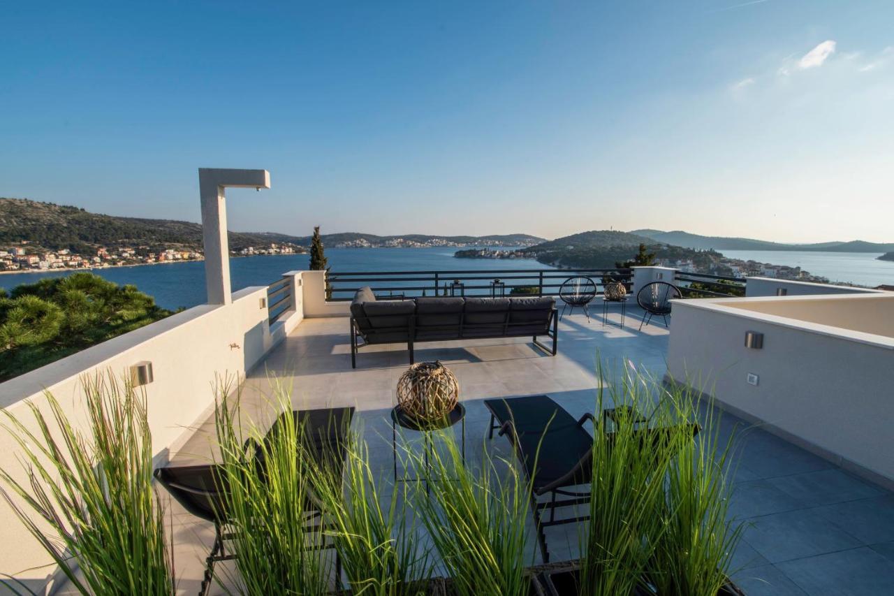 The Grande - Huge Terrace - Amazing Sea Views - Tastefully Furnished - Access To Rooftop Terrace And Gym - Hillside Apartments Rogoznica Rogoznica  Exterior foto