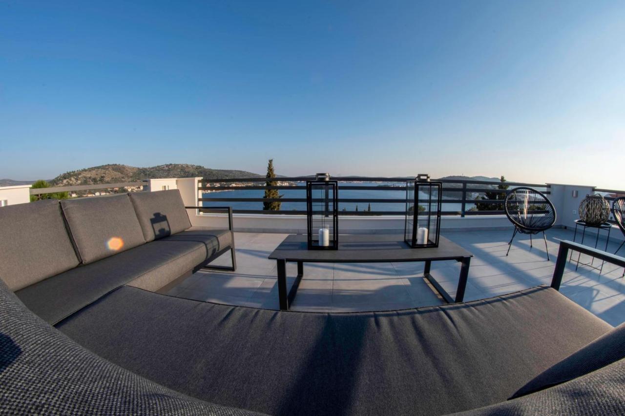 The Grande - Huge Terrace - Amazing Sea Views - Tastefully Furnished - Access To Rooftop Terrace And Gym - Hillside Apartments Rogoznica Rogoznica  Exterior foto