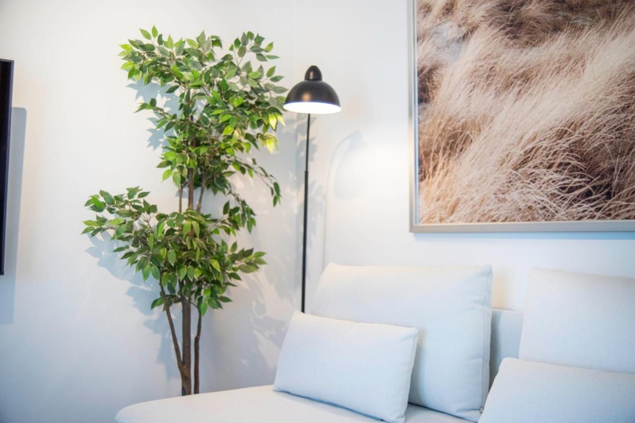 The Grande - Huge Terrace - Amazing Sea Views - Tastefully Furnished - Access To Rooftop Terrace And Gym - Hillside Apartments Rogoznica Rogoznica  Exterior foto